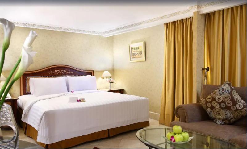 Ambhara Hotel Jakarta Room photo